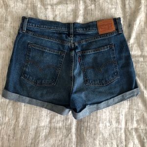 Levi’s cuffed high waist button shorts